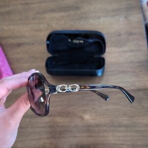 Coach sunglasses HC8145